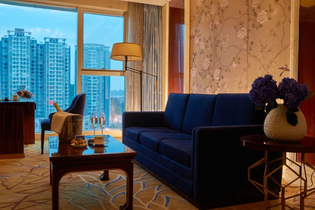 Hualuxe Leshan, an IHG Hotel