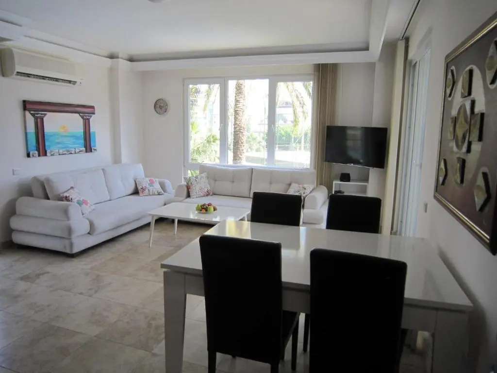 Dana Residence 4