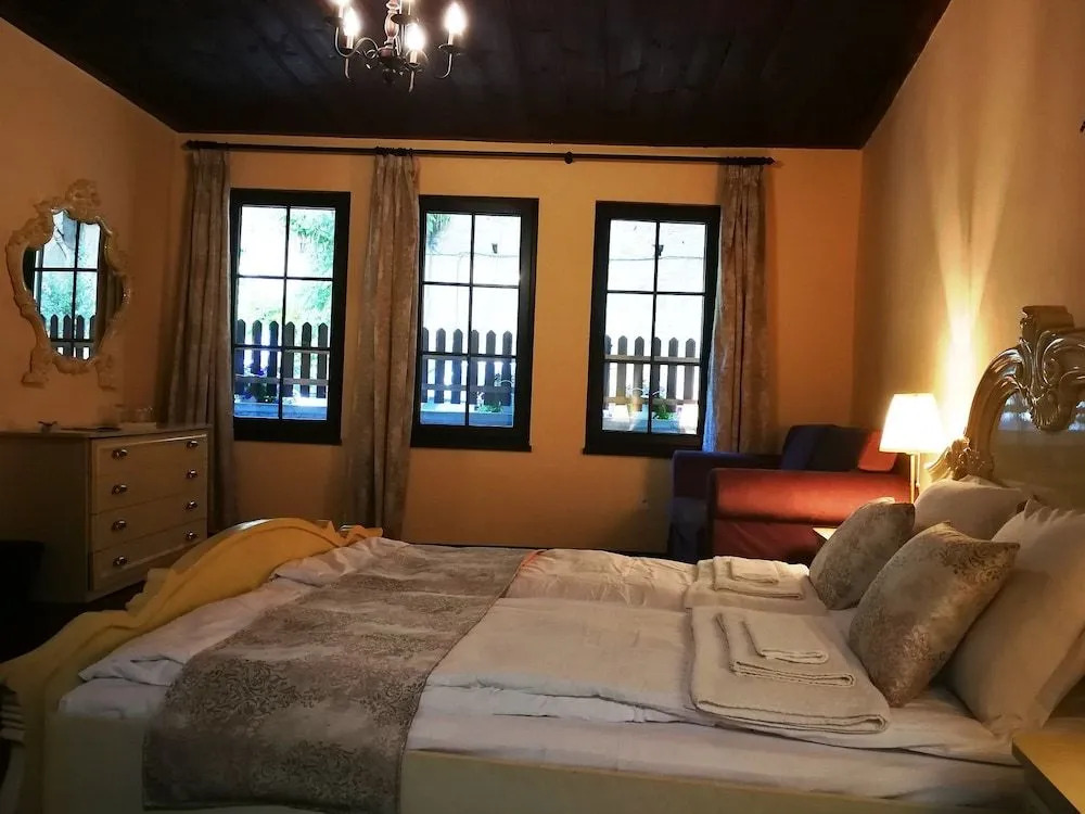 HiStory INN Unique Guest House