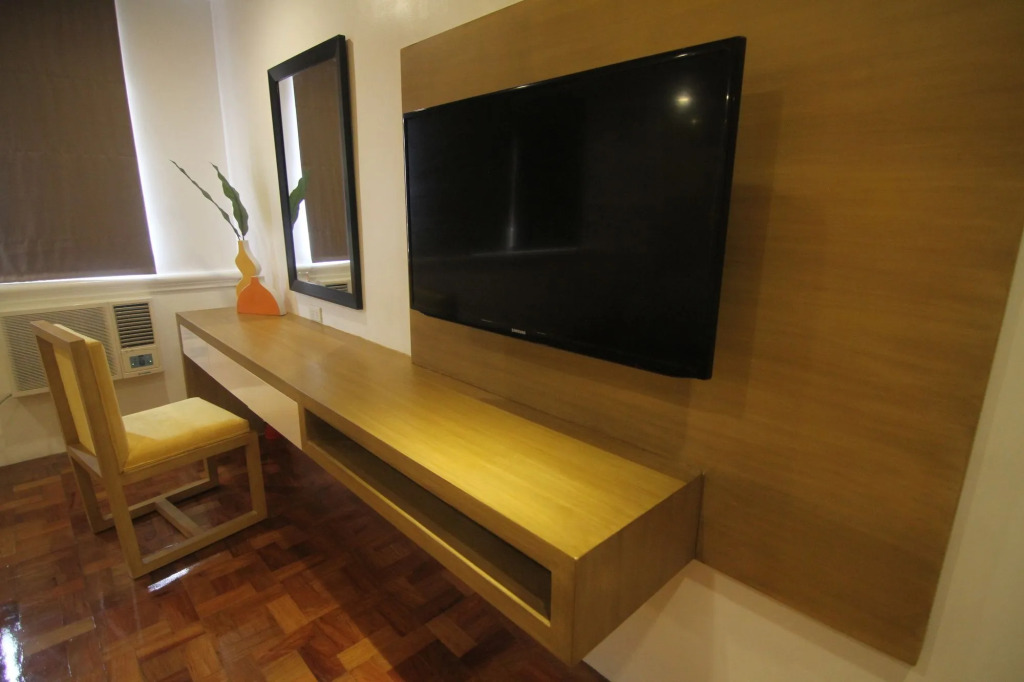 Bryan Condo Suites Makati near Airport