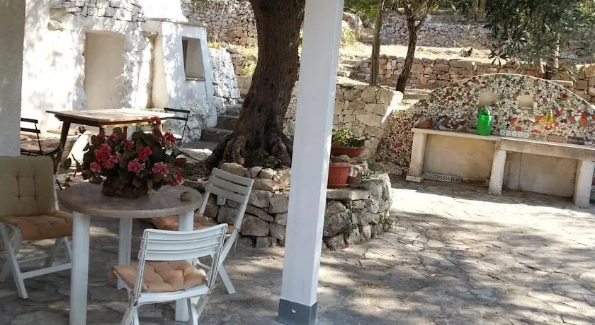 Trullo degli Ulivi