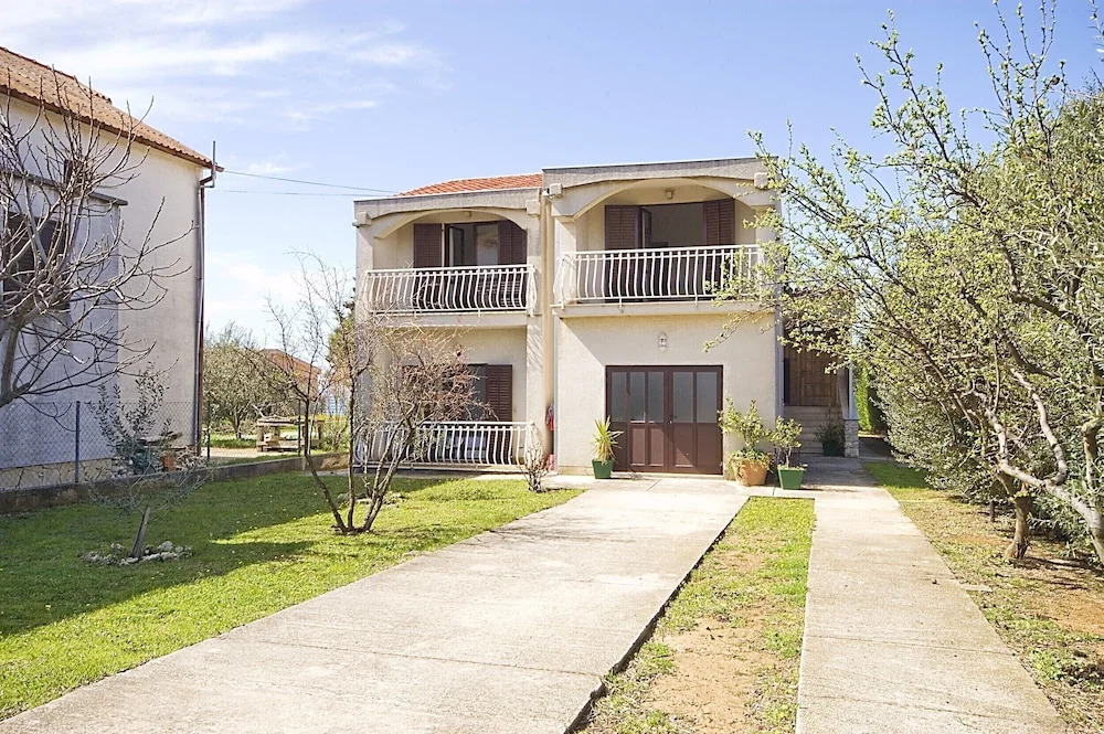 Villa Skoblar