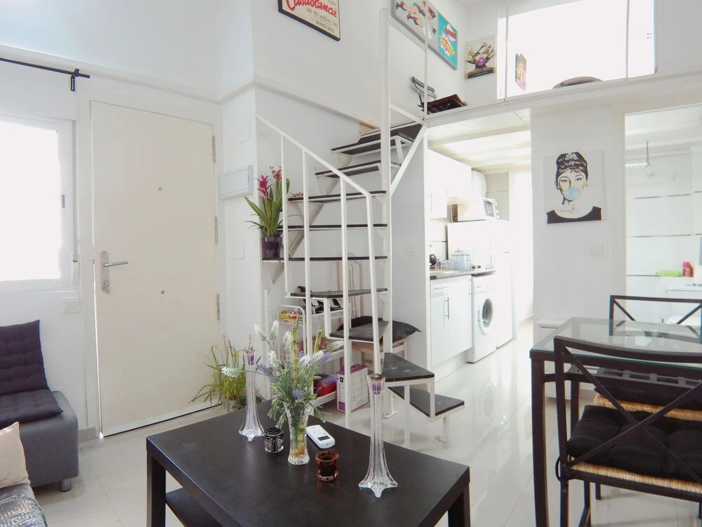 Apartamento de 2 Habitaciones con A/C en Puerta del Angel AZ3A