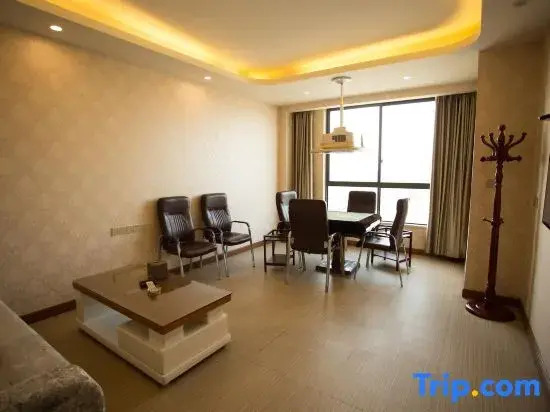 Yiyang Jiu Duan Line Boutique Hotel