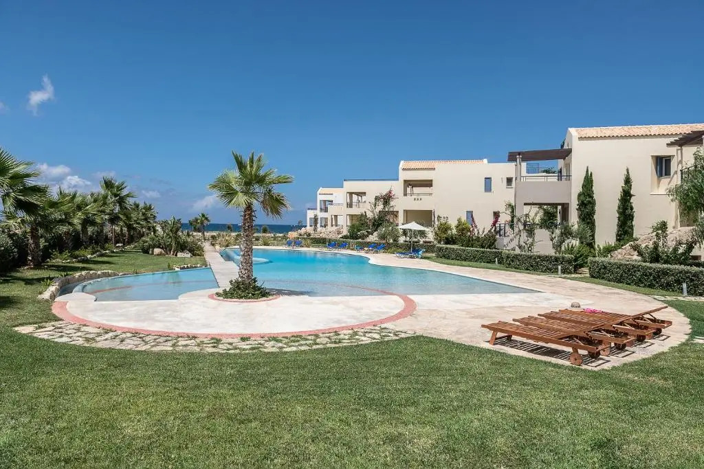 Resitour - Aphrodite Beachfront