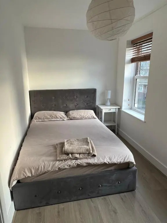 221 Clapham Road Apartments