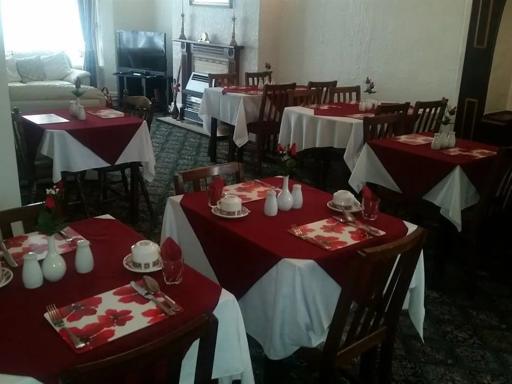 Highbury Hotel
