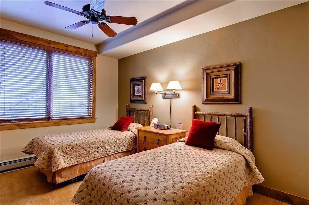 3205 Champagne Lodge, Trappeur's Crossing Apartment 2