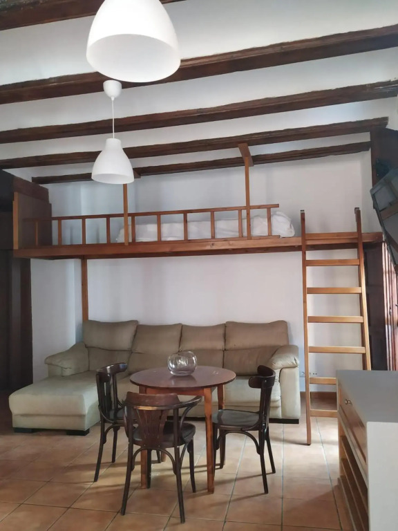 Bonito apartamento con encanto en casco antiguo RON 7