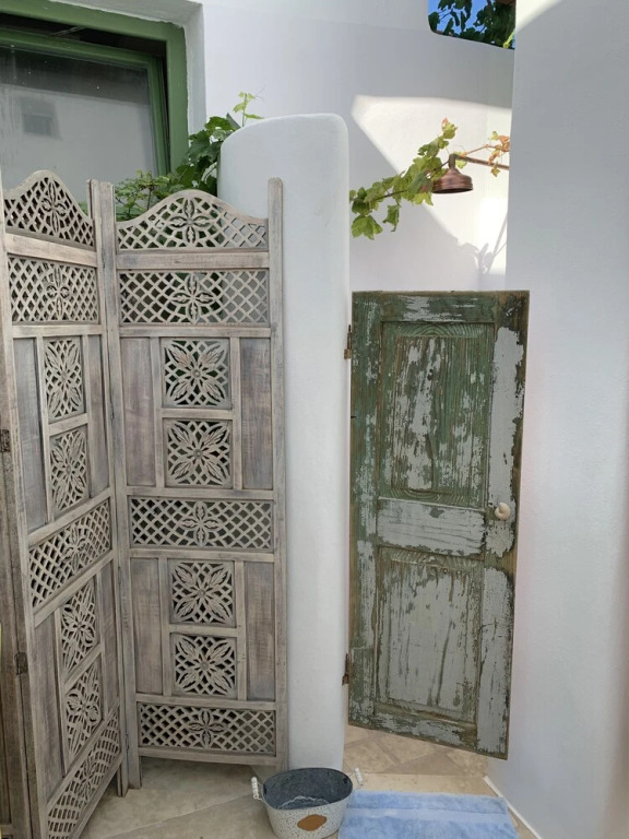 3-bed House 10 Mins Walk to the Beach in Naousa