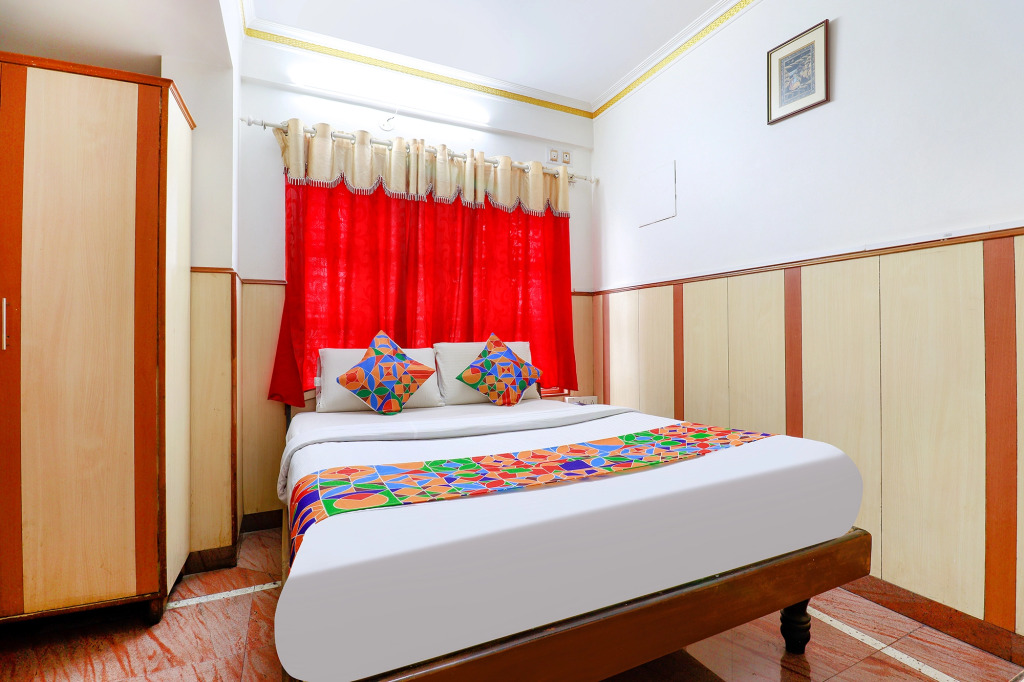 Hotel Shivaals Residency
