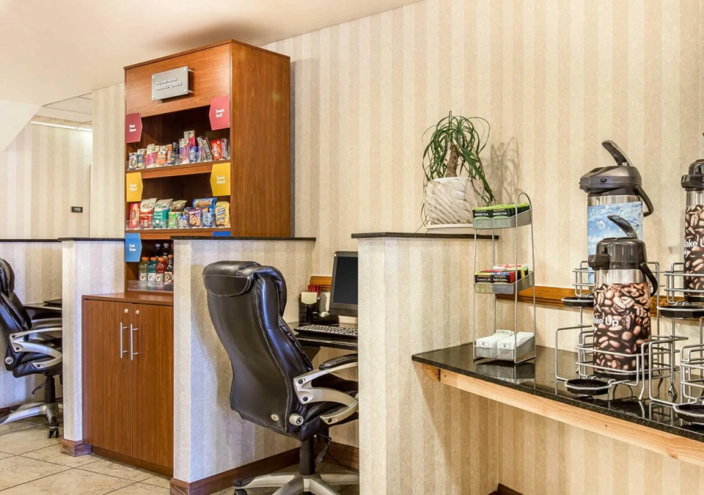Comfort Suites Summit County