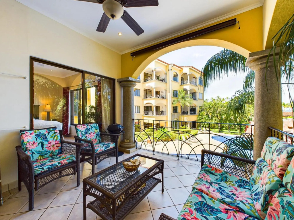 Sunrise 38- Ocean View 2 BR condo, Steps to the Beach
