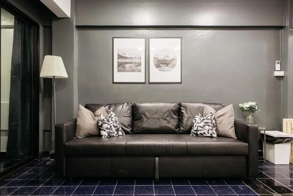 T2 2 Bedrooms 6 guests Full kitchen 1 min to BTS