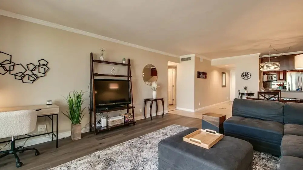2 Bdrm Condo in the Heart of Old Town Scottsdale!
