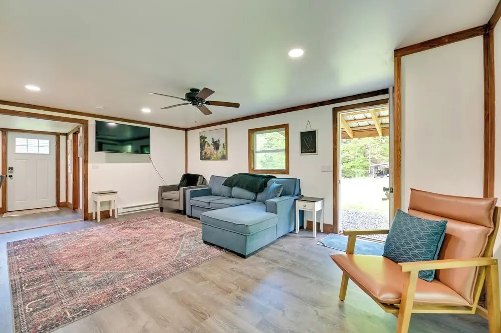 Cozy Catskills Cabin - 12 Mi to Windham Mountain!