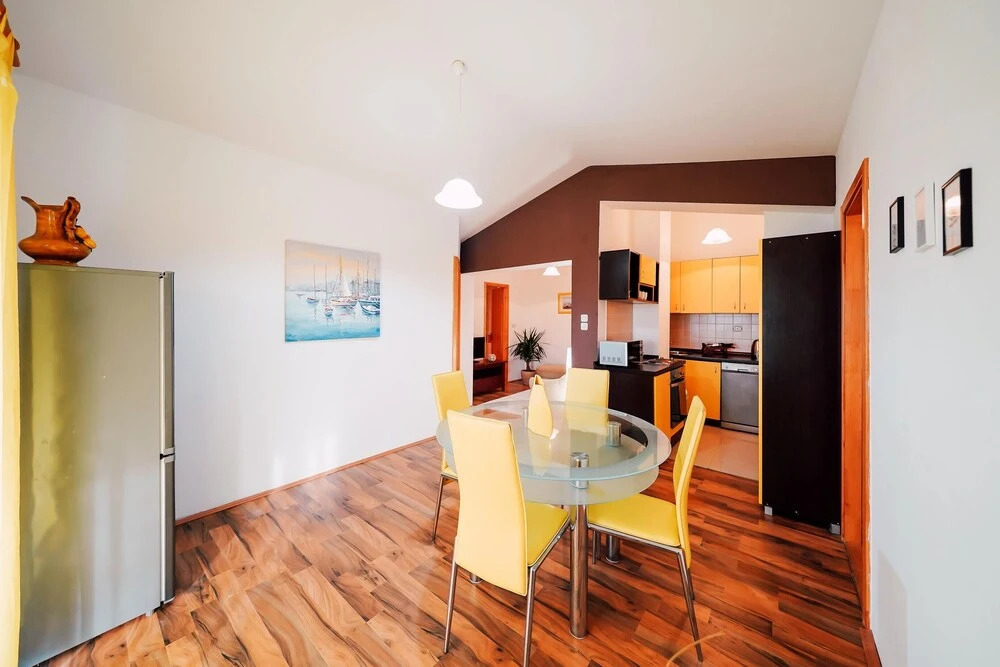 Apartment With one Bedroom in Ljubac, With Wonderful sea View, Pool Ac