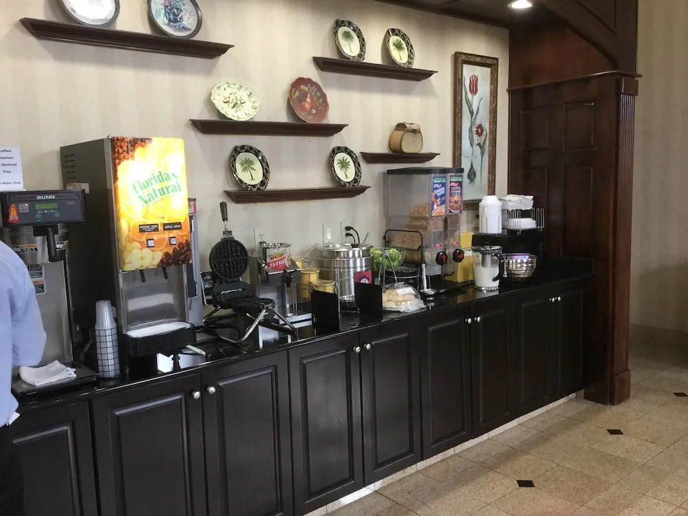 Comfort Inn Airport