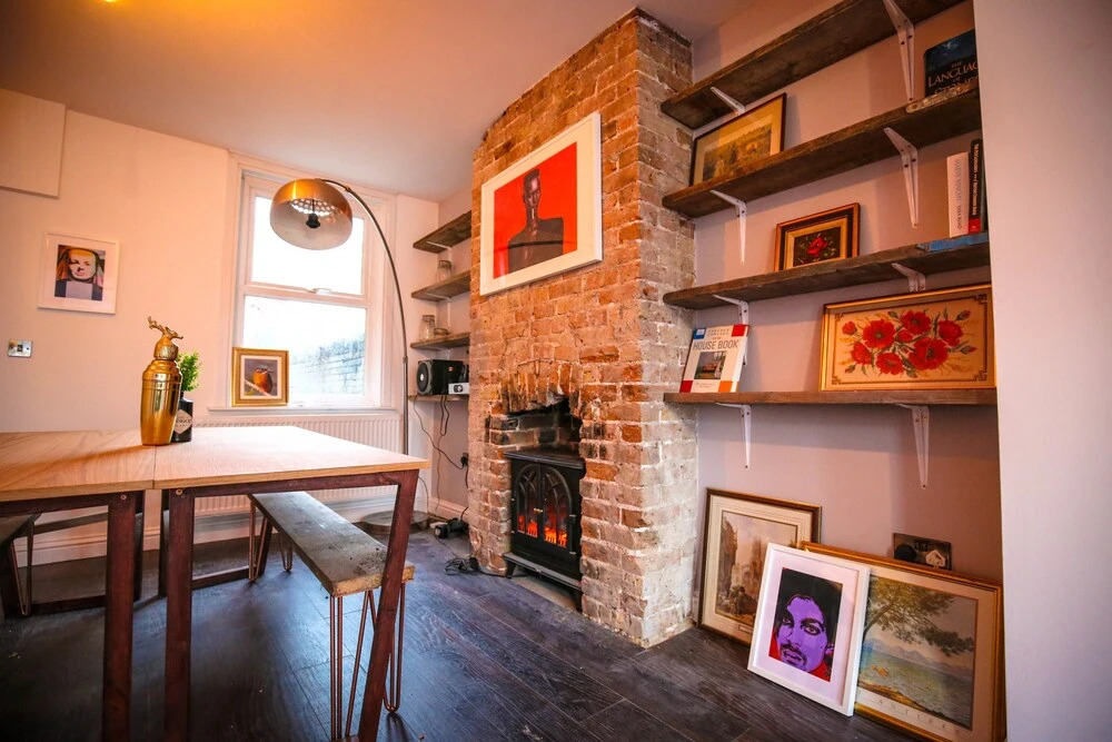 Eclectic Seaside 4 Bedroom Artists Residence