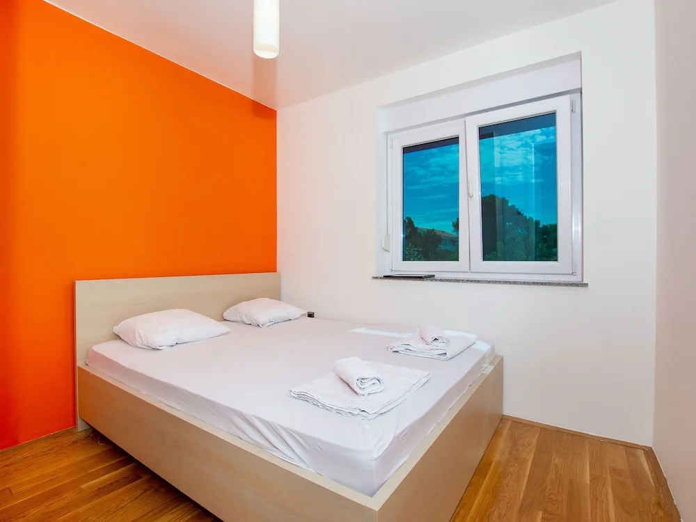 Lovely Apartment in Novalja with Patio near Sea Beach