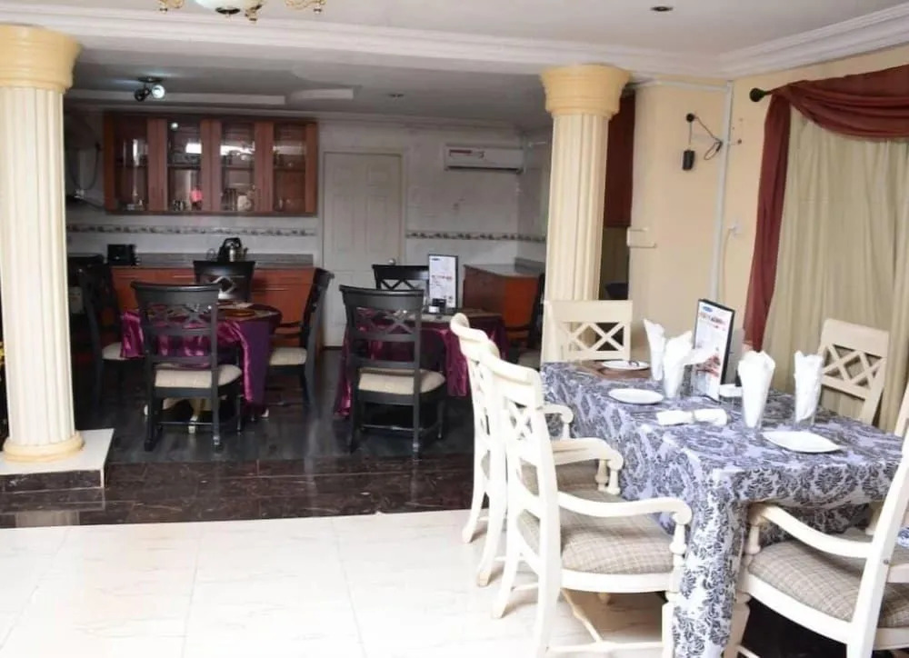 Princess Paradise Suites