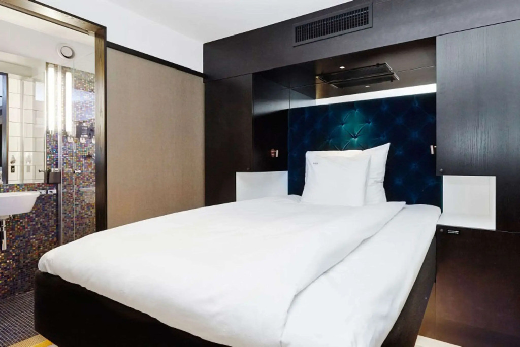 Vox Hotel