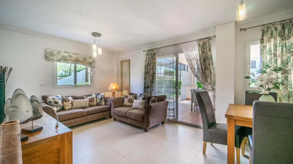 Modern Homely Ground floor 2 Bed Apartment in Hacienda Riquelme EO1003