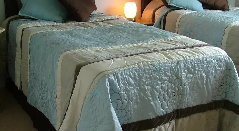 Mead Lodge B&B