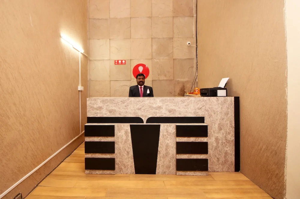 OYO 6558 SD Royal Inn