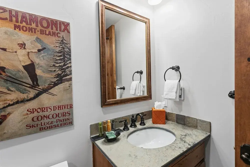 Grand Lodge - 3 Bedroom Deluxe #304 - Ski-in/out 3 Condo