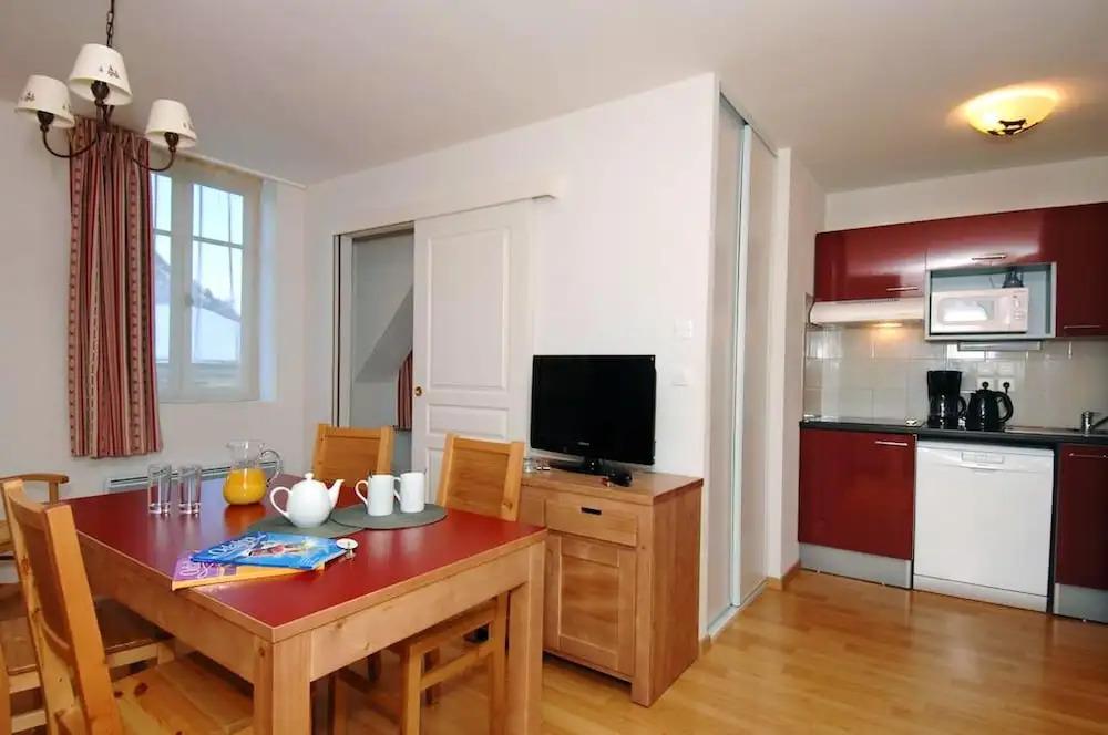 Apartment with 2 Bedrooms in Bagnères-De-Luchon - 18 Km From the Slopes