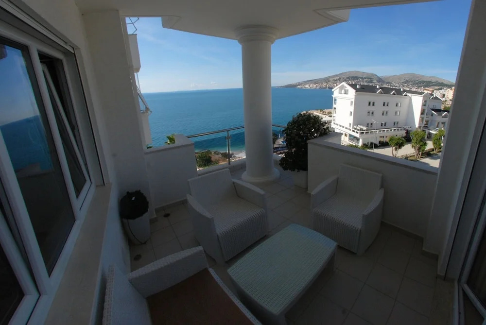 Limani Deluxe Apartments