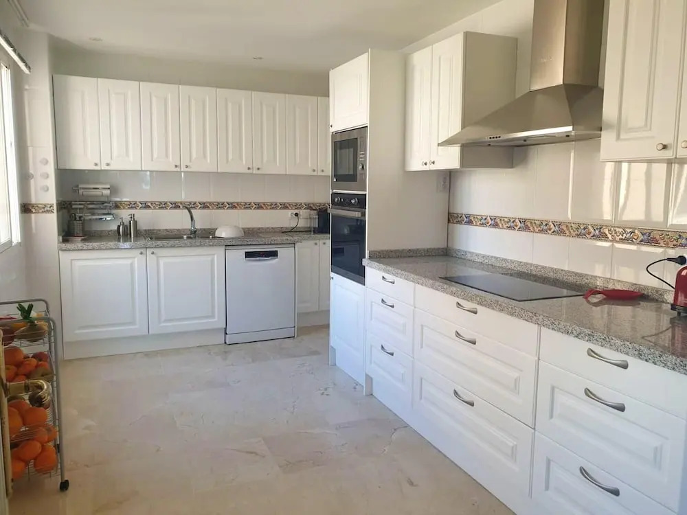 Apartment With 3 Bedrooms in Estepona, With Wonderful sea View, Furnished Balcony and Wifi