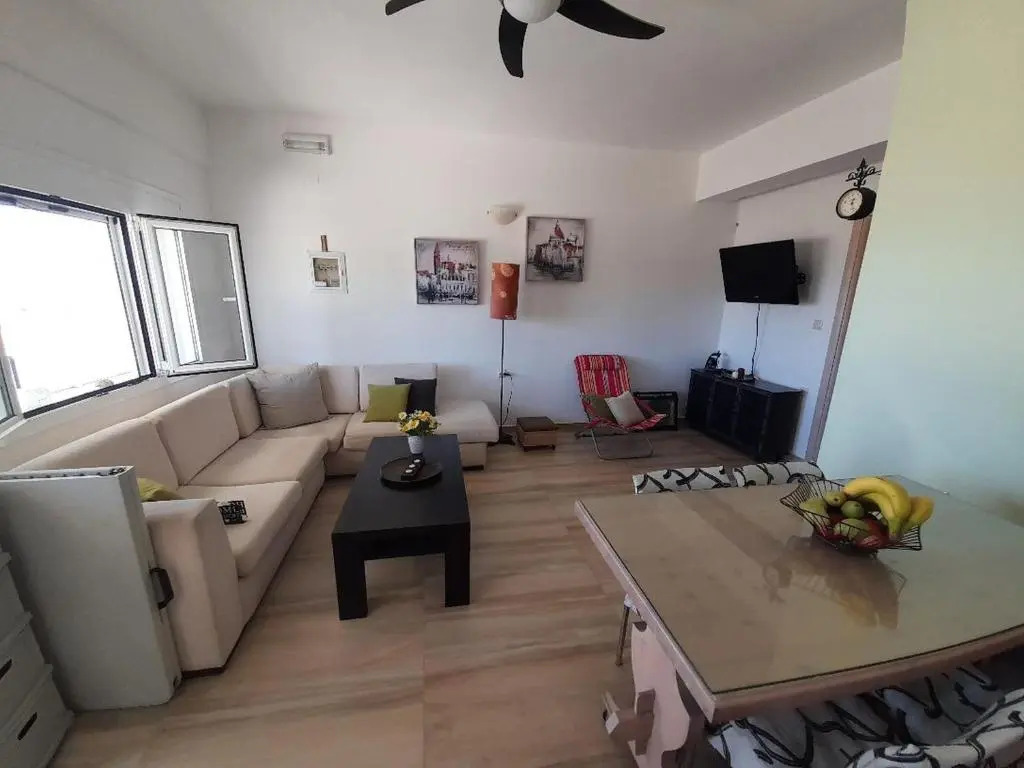 Paximadia - 1 bedroom apt - beach front