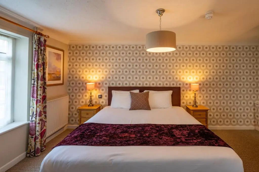 Avon Causeway Hotel