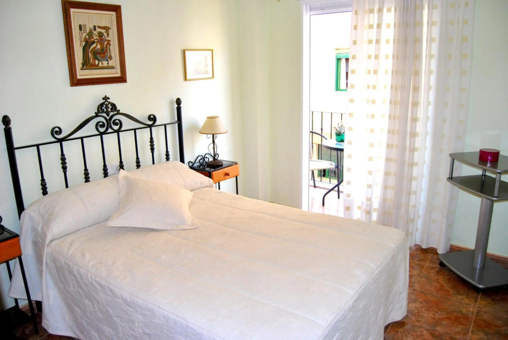 Torrevieja spacious 3 bedroom apartment 2 bathrooms Ulpiano