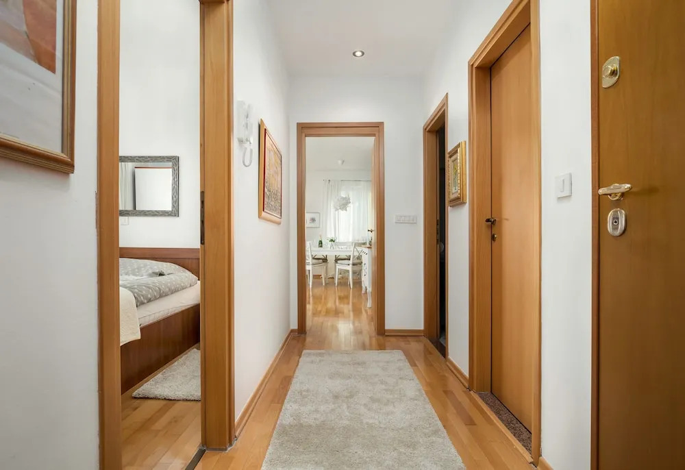 Apartment Elena