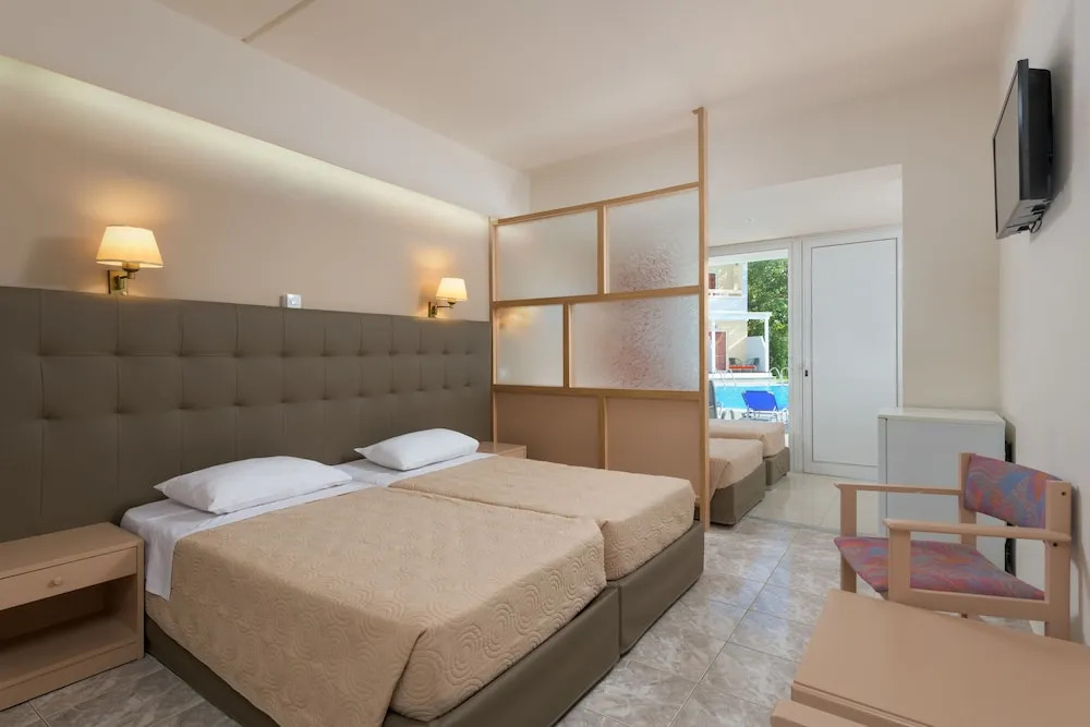 Hotel Golden Odyssey