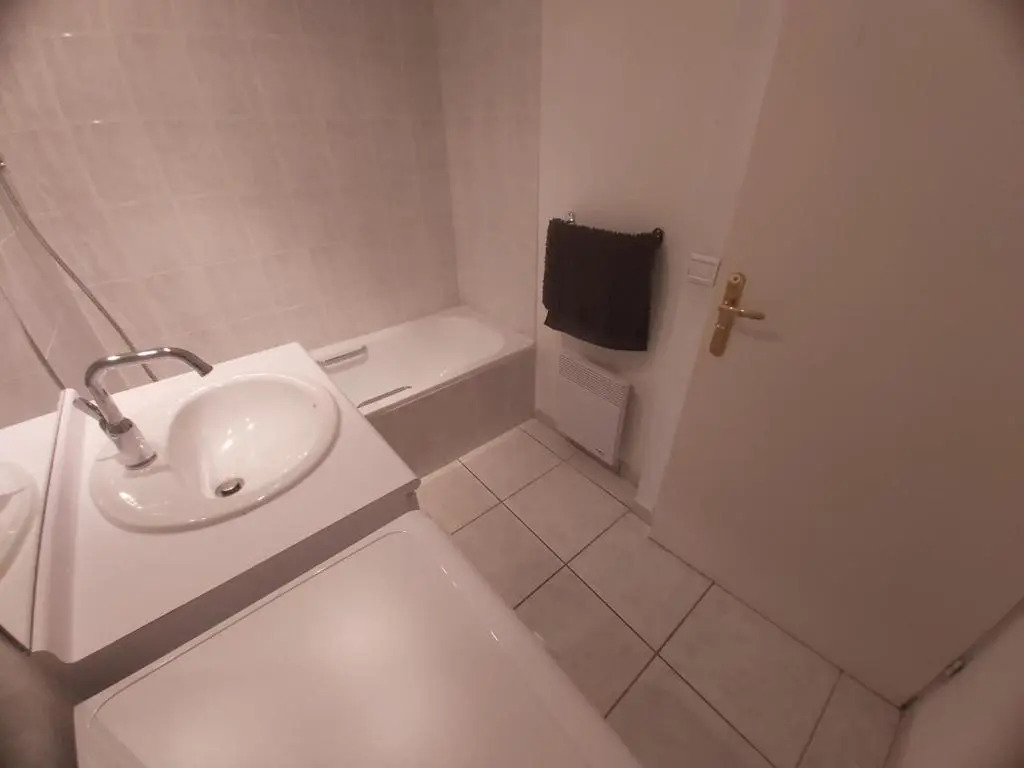 Centre, Grand T2 balcon Pkg, plage gare 600m
