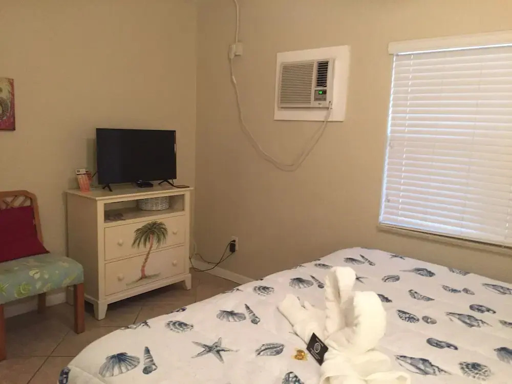 Coconut Grove Beach Resort Suite 5