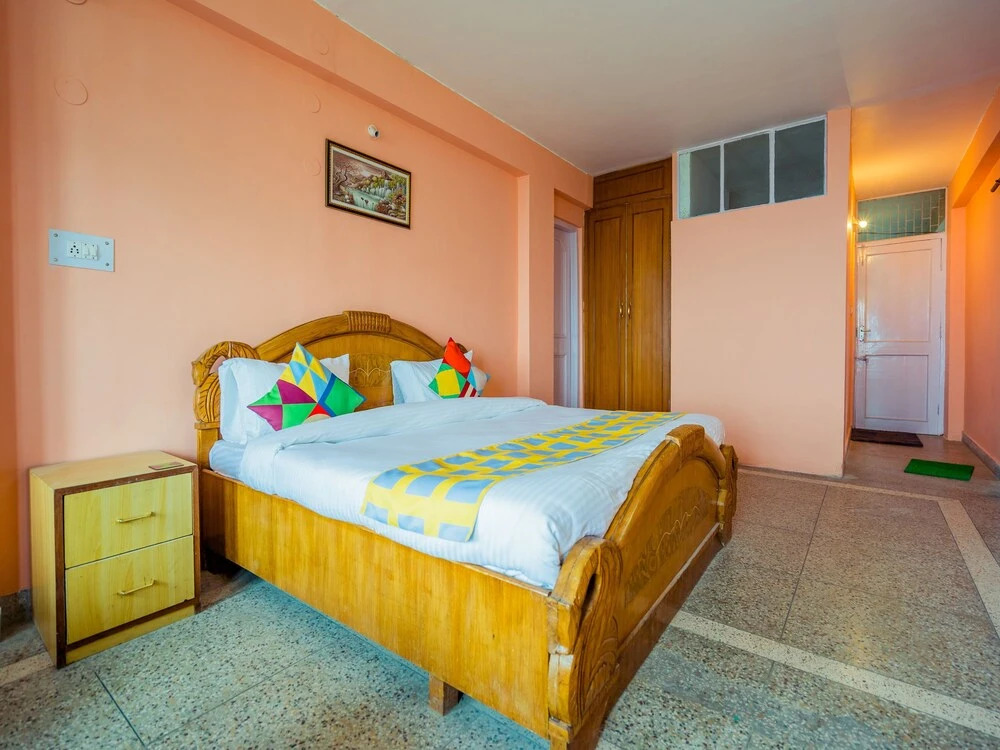 OYO 14127 Home Doon View 3BHK Library Chowk