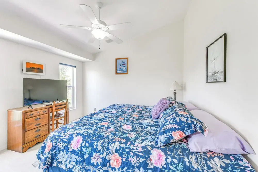 12 Mi to Gulf: Port Charlotte Home w/ Boat Dock