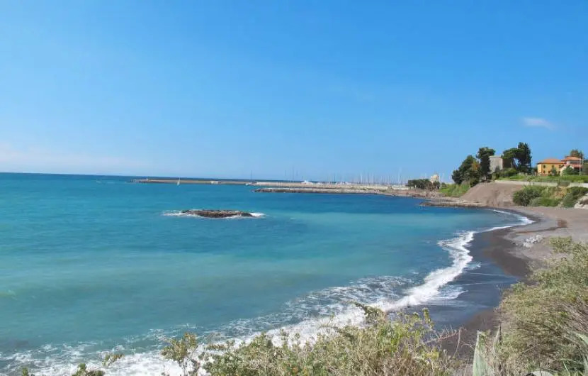 Flat 140M² 2 Bedrooms 2 Bathrooms - Cavi