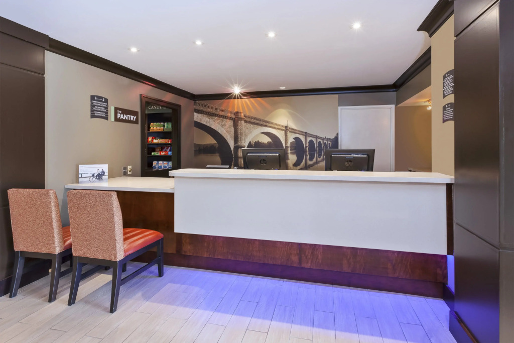 Staybridge Suites Detroit-Utica by IHG