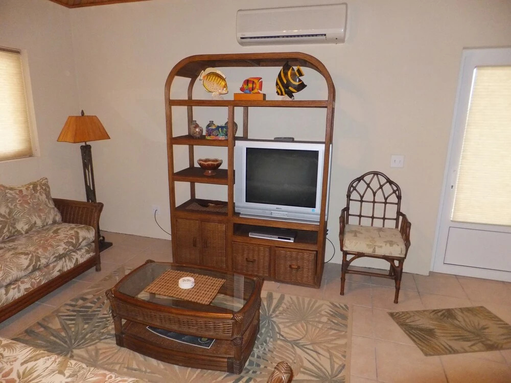 Sunset Villas 7B