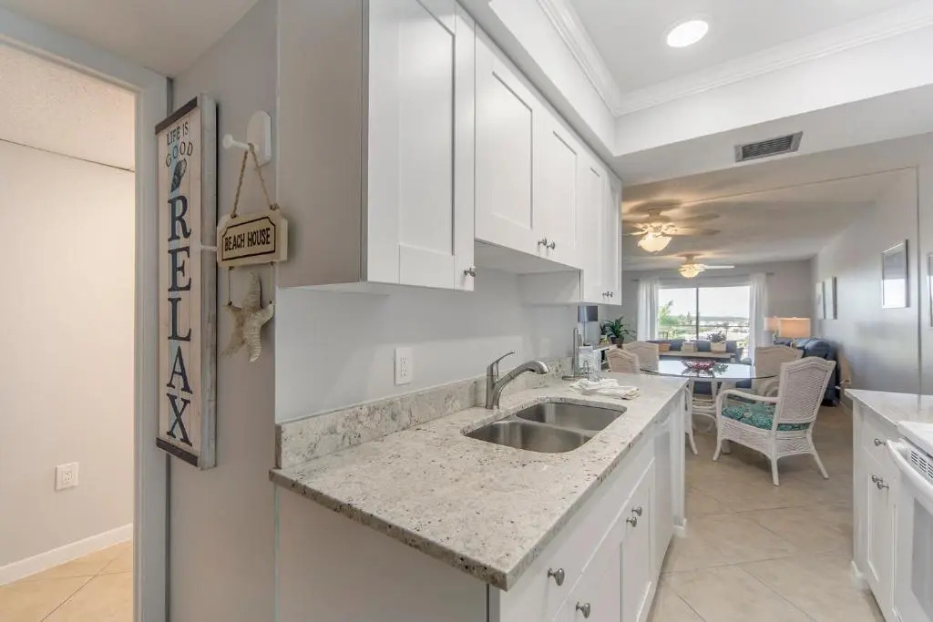 503 Madeira Norte Condo