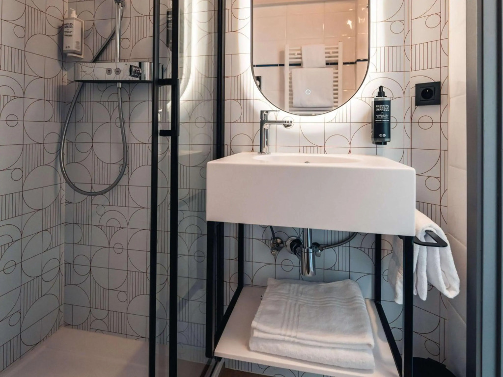 Ibis Styles Charleroi Airport Aero 44
