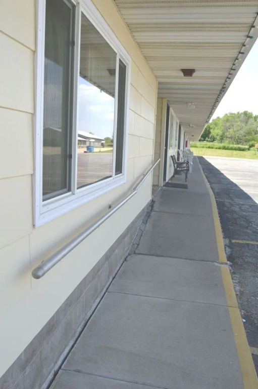 Midway Motel