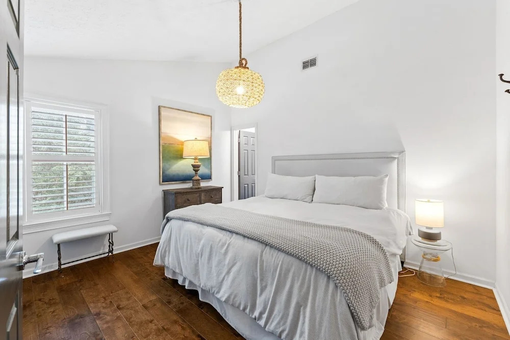 Hobnob In Old Seagrove \ Private Pool, Golf Cart, Close To Seaside 5 Bedroom Home by RedAwning