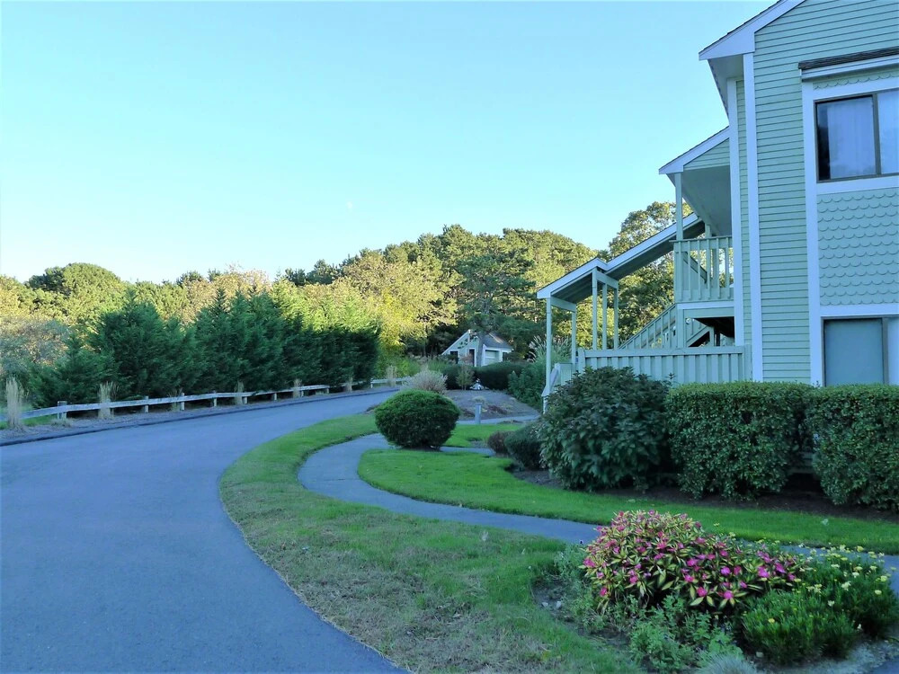 87 Chilton - 2 Bedroom Condo